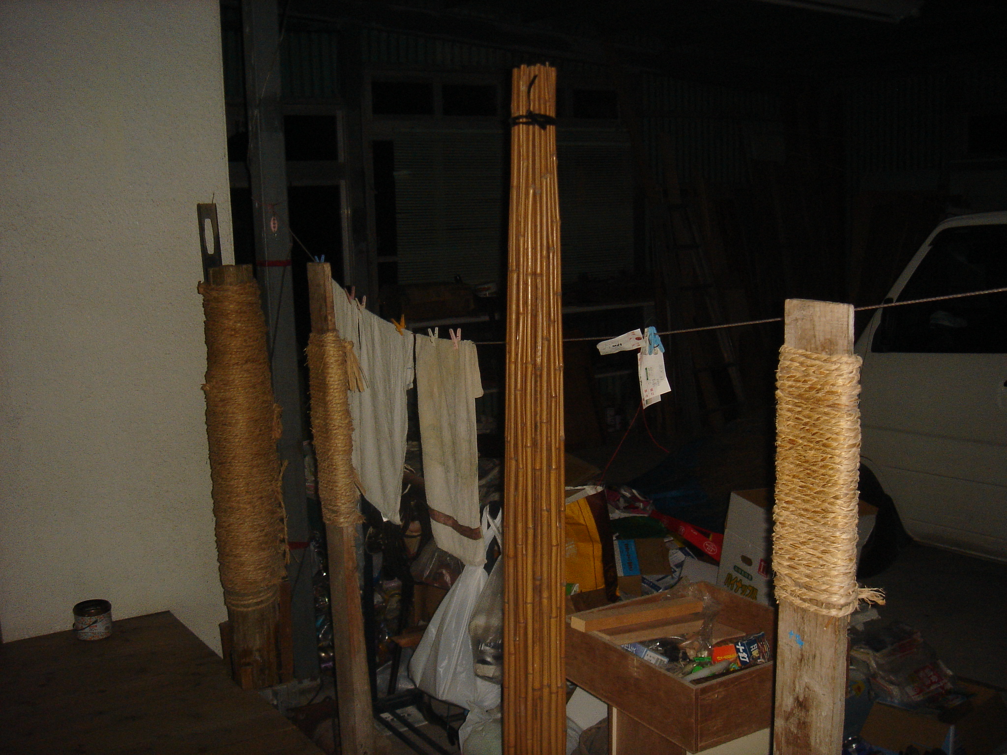 Entrainement au MAKIWARA - Dojo Okinawa